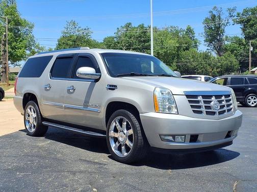 Gold 2008 Cadillac Escalade ESV Base