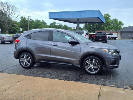 Dk. Gray 2022 Honda HR-V EX