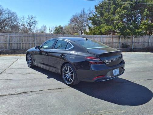2023 Genesis G70 2.0T