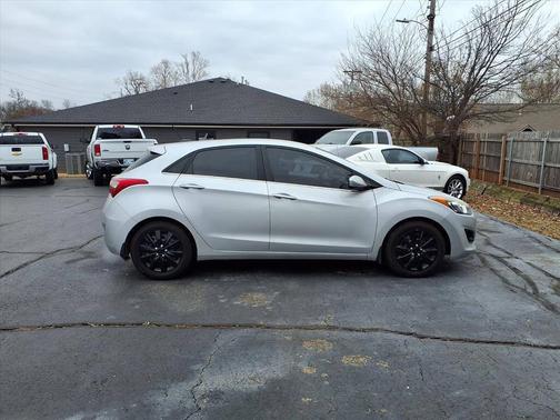 2016 Hyundai Elantra GT Base