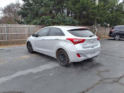 2016 Hyundai Elantra GT Base