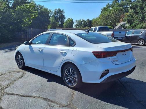 2024 Kia Forte LXS
