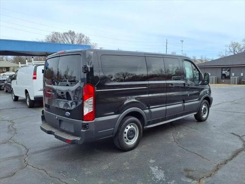 2017 Ford Transit-150 XL