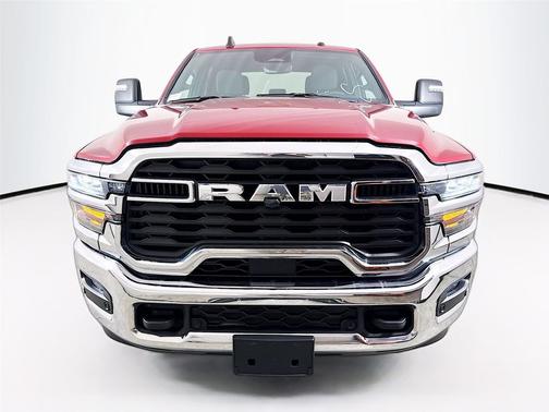 Molten Red Pearlcoat 2026 RAM 2500 Big Horn Crew Cab 4x4 6'4' Box