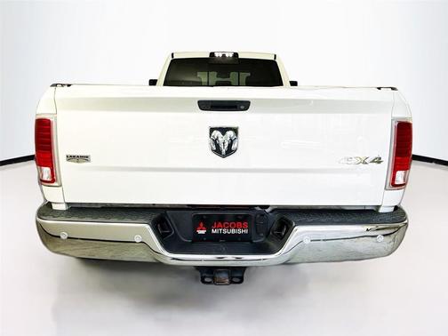 2018 RAM 3500 Laramie Crew Cab 4x4 8' Box