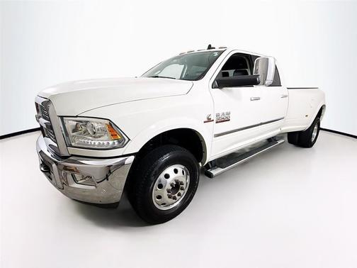 2018 RAM 3500 Laramie Crew Cab 4x4 8' Box