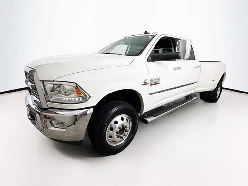 2018 RAM 3500 Laramie Crew Cab 4x4 8' Box