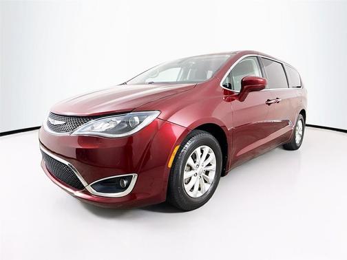 2018 Chrysler Pacifica Touring Plus