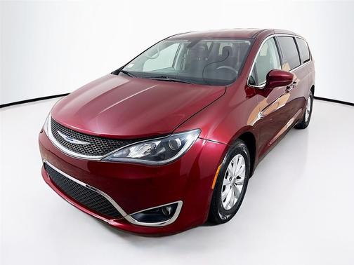 2018 Chrysler Pacifica Touring Plus