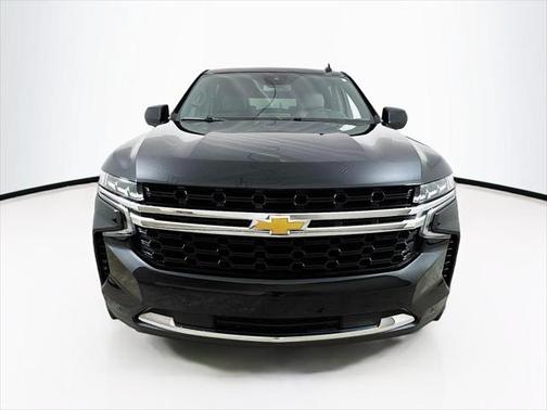 2023 Chevrolet Suburban LS