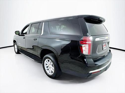 2023 Chevrolet Suburban LS