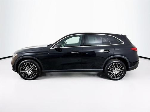 2025 Mercedes-Benz GLC 300 Base