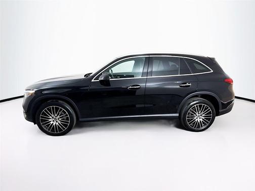 2025 Mercedes-Benz GLC 300 Base