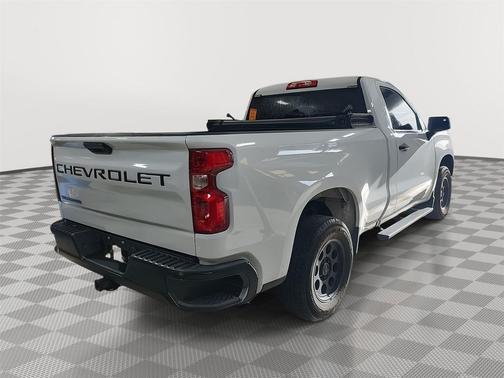Summit White 2024 Chevrolet Silverado 1500 WT