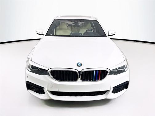 2019 BMW 530 530i