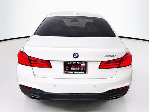 2019 BMW 530 530i