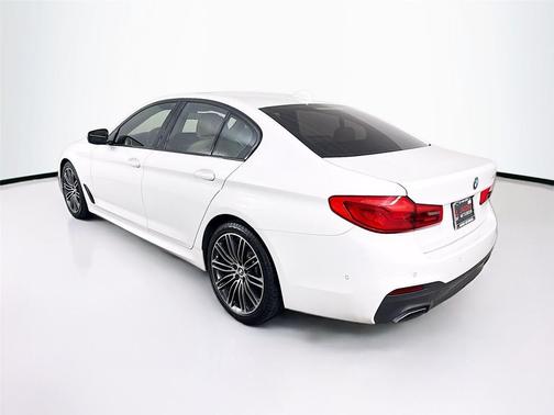 2019 BMW 530 530i