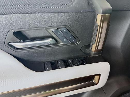 2024 GMC HUMMER EV SUV 2X