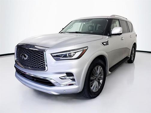 2021 INFINITI QX80 Luxe