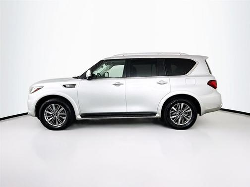 2021 INFINITI QX80 Luxe