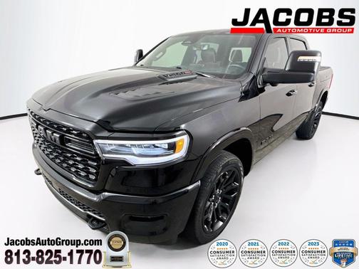 Diamond Black Crystal Pearlcoat 2025 RAM 1500 Limited