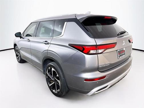 2023 Mitsubishi Outlander SEL 2.5 2WD