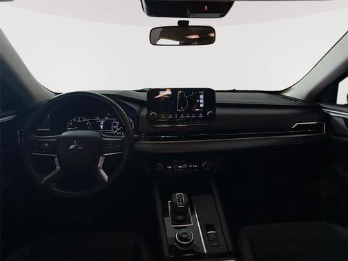 Red Diamond 2022 Mitsubishi Outlander SE 2.5 2WD