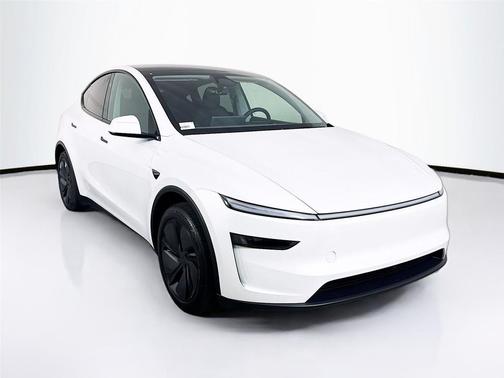 2026 Tesla Model Y Premium Rear-Wheel Drive