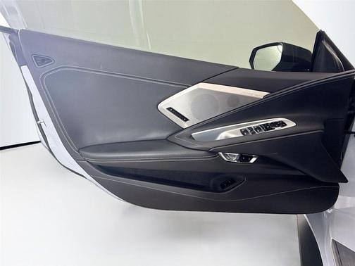 2022 Chevrolet Corvette Stingray w/2LT