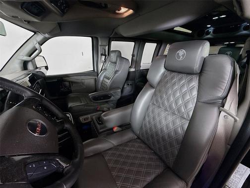 2025 GMC Savana 2500 Work Van