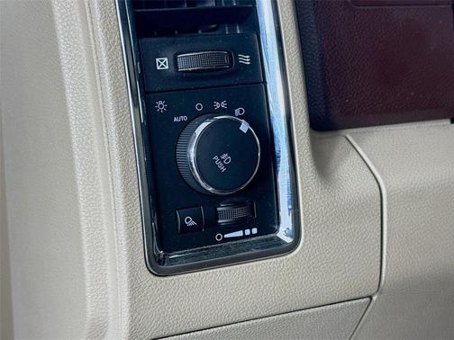 2017 RAM 2500 Laramie Mega Cab 4x4 6'4' Box