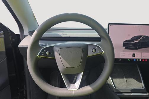 Diamond Black 2026 Tesla Model Y Premium Rear-Wheel Drive