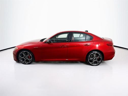 2023 Alfa Romeo Giulia Veloce RWD