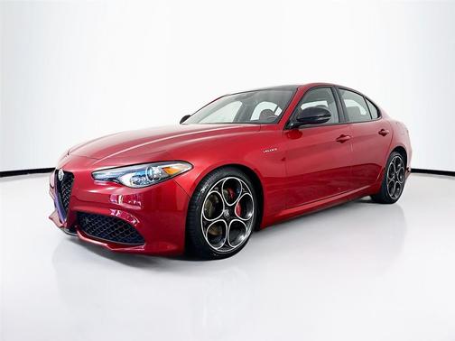 2023 Alfa Romeo Giulia Veloce RWD