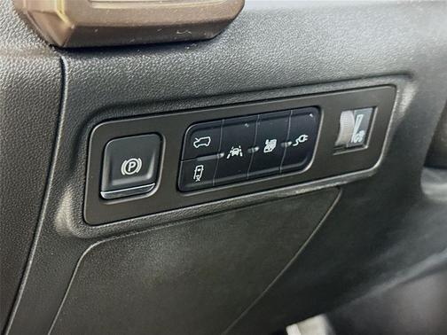 Void Black 2025 GMC HUMMER EV SUV 2X