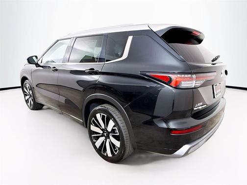 2025 Mitsubishi Outlander PLATINUM EDITION 2.5 S-AWC