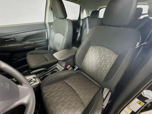 Labrador Black Pearl 2026 Mitsubishi Outlander Sport 2.0 S
