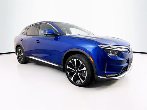 2024 VinFast VF 8 Plus