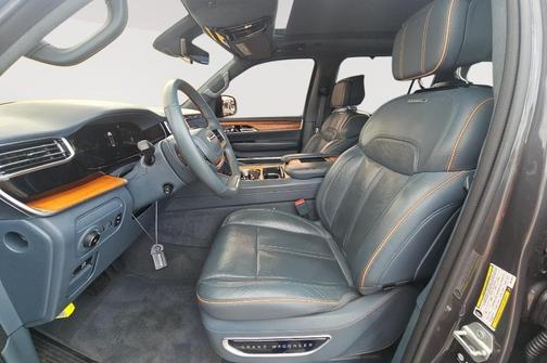Baltic Gray Metallic Clearcoat 2022 Jeep Grand Wagoneer Series II 4x4