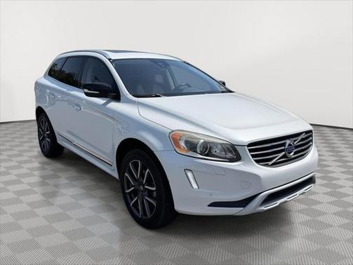 2017 Volvo XC60 T6 Dynamic