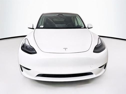 Pearl White Multi-Coat 2024 Tesla Model Y Long Range Dual Motor All-Wheel Drive