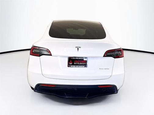 Pearl White Multi-Coat 2024 Tesla Model Y Long Range Dual Motor All-Wheel Drive