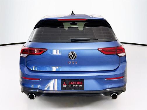 2025 Volkswagen Golf GTI 2.0T SE DSG