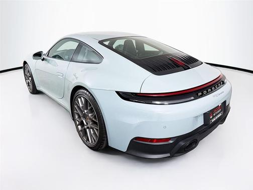 2025 Porsche 911 Carrera