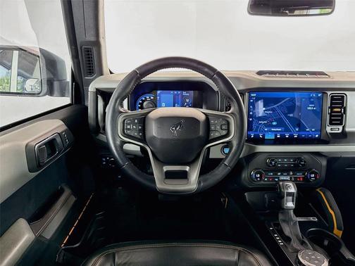 Shadow Black 2023 Ford Bronco Badlands