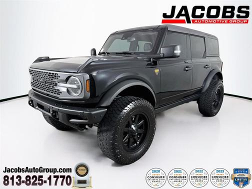 Shadow Black 2023 Ford Bronco Badlands