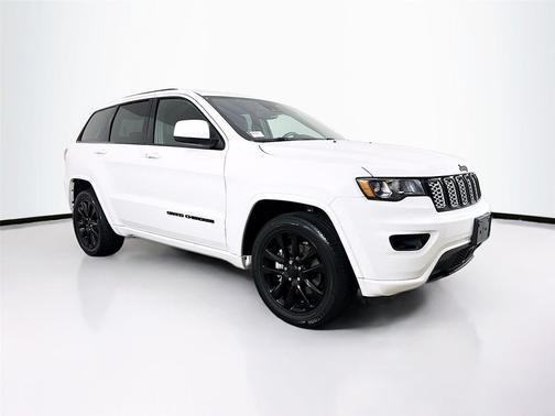 2021 Jeep Grand Cherokee Laredo