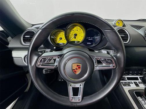 2021 Porsche 718 Spyder Roadster