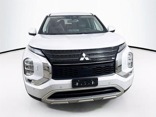 2023 Mitsubishi Outlander PHEV SE S-AWC