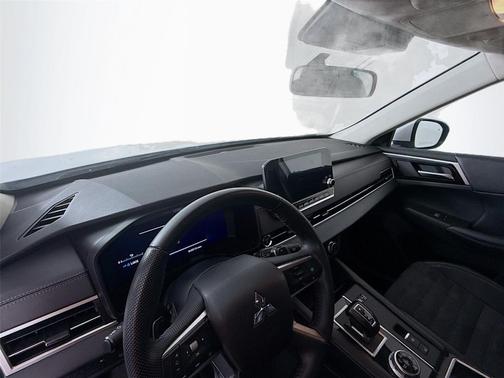 2023 Mitsubishi Outlander PHEV SE S-AWC
